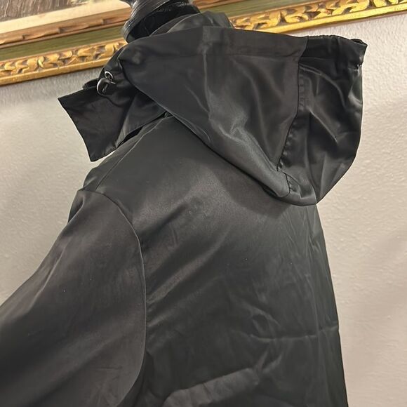 Ying Cai | Electric Heating Jacket, size M - Picture 3 of 15